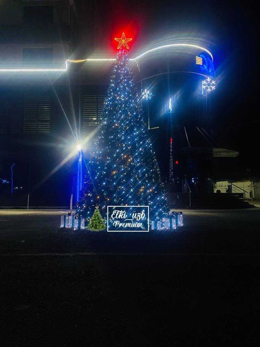 Новогодняя елка 5м.10м.15м, 20м, 25м Гигант. Новогодняя елка Реклама