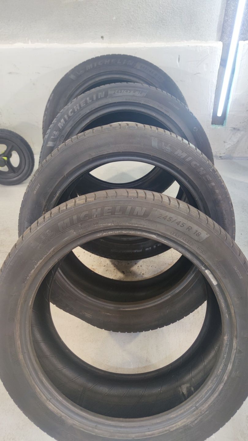 Michelin Primacy 4.  245/45/18