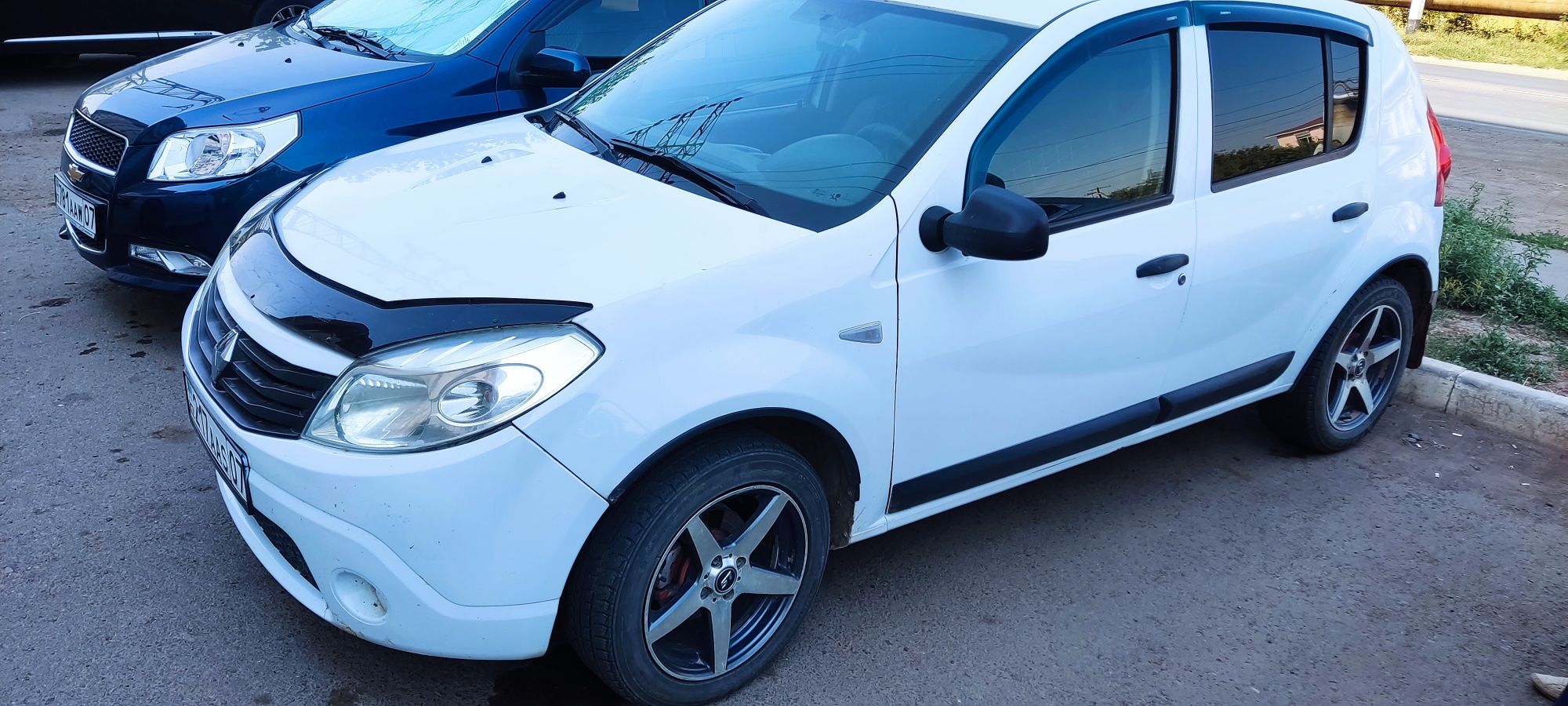 Продам Renault sandero stepway 2012г