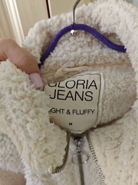 Продам теплую толстовку в отличном состоянии