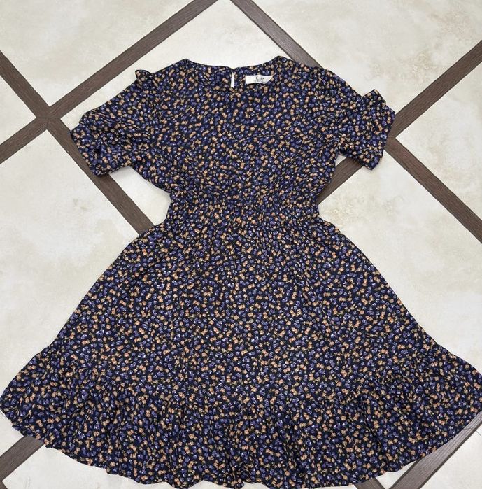 Платья и сарафаны