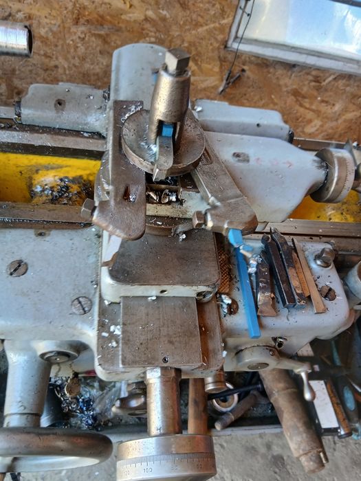 Strung american la220 v