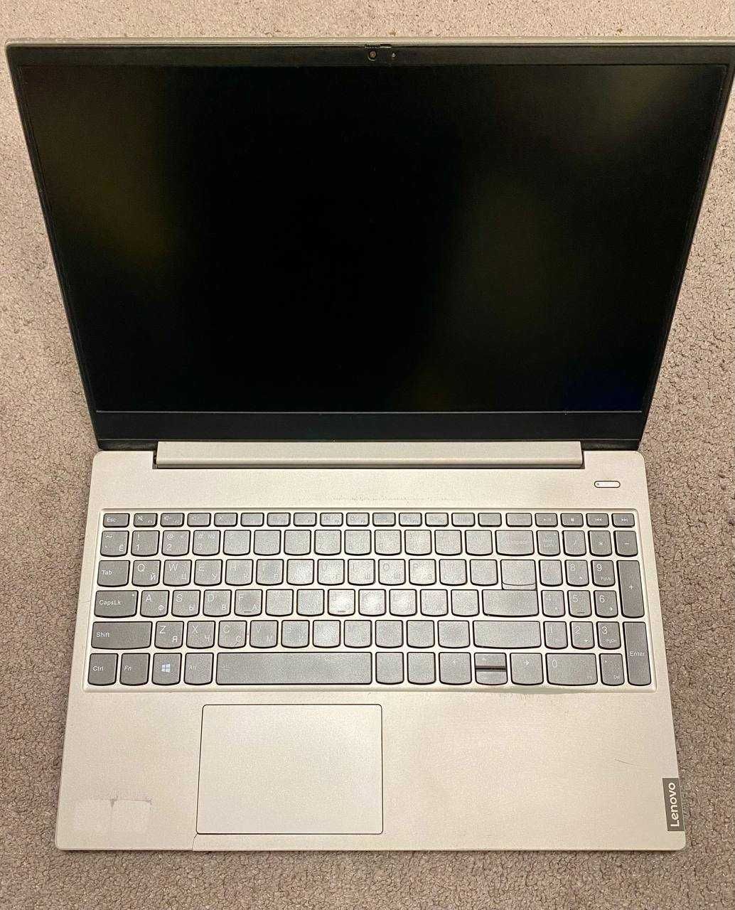 лаптоп Lenovo IdeaPad S340-15API Ryzen 7 3700U - 8GB - SSD 256GB