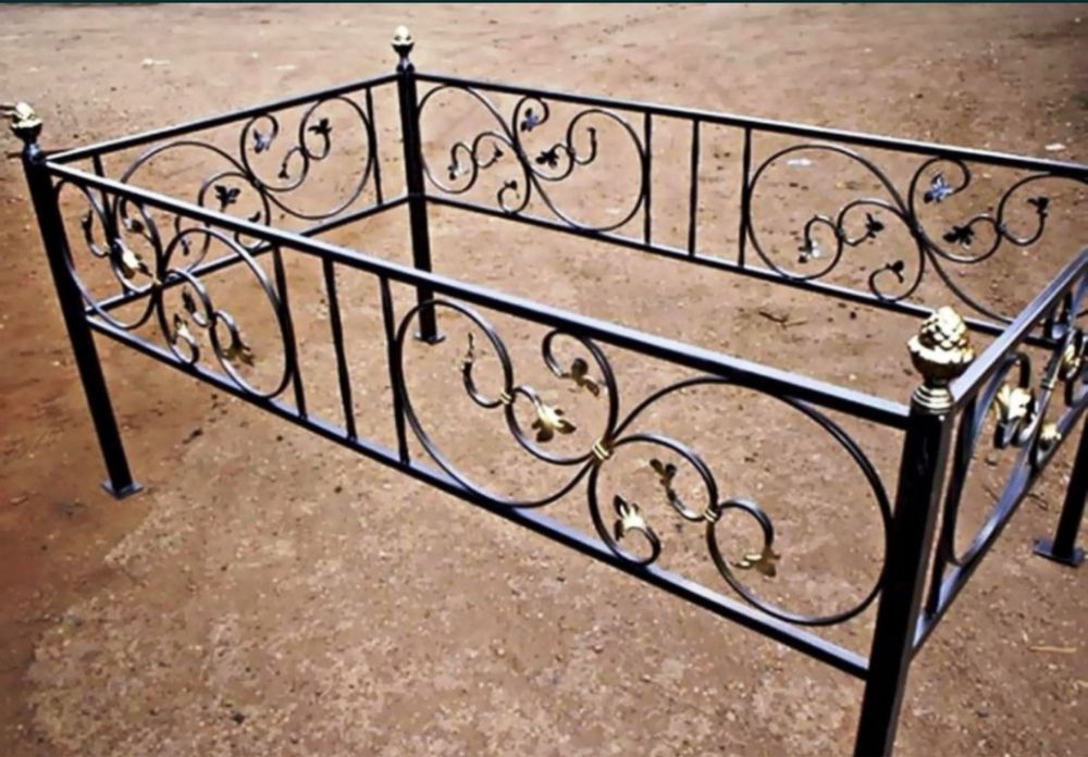 Железные оградки и памятники. Изготовление и установка