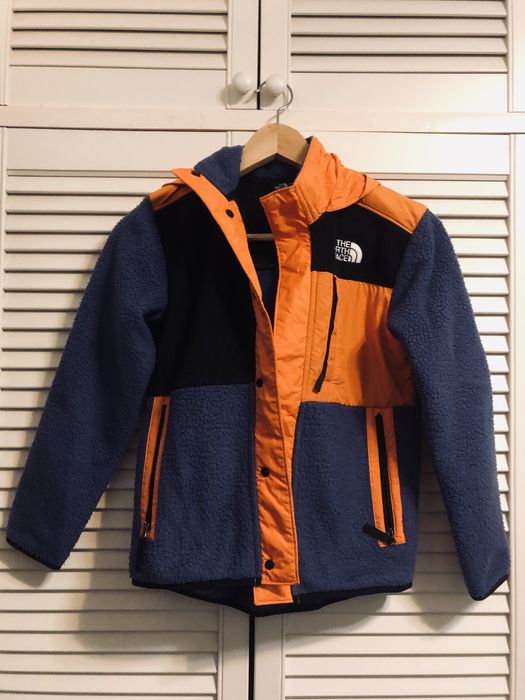 geaca The North Face, 10 ani