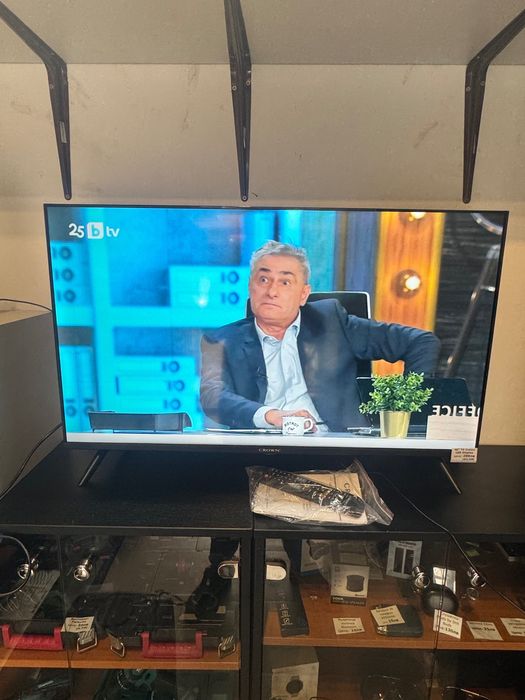 40” Телевизор Crown