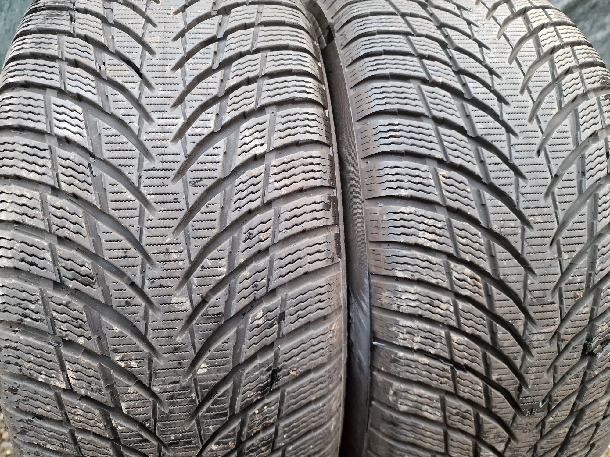 Anvelope 235/55R17 marca Nokian, DOT 2022