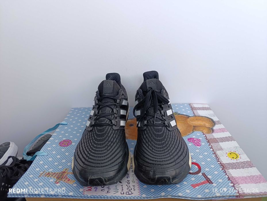''Adidas Energy Boost''оригинални маратонки 44 номер