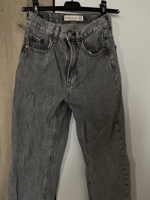 Сиви дънки Stradivarius 32 размер