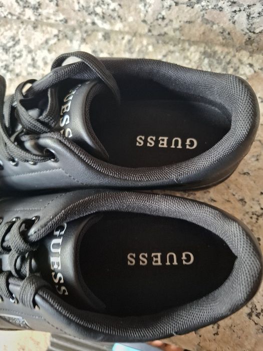 Guess обувки нови