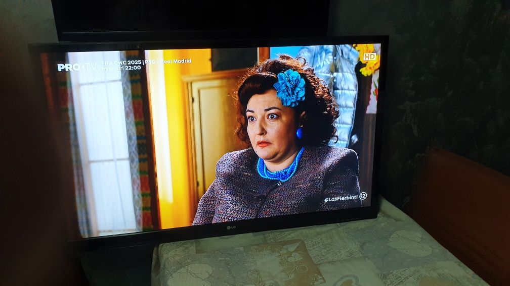 Vand TV LG 3D 107 CM