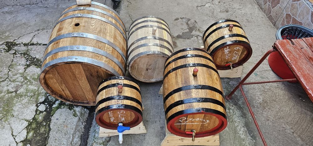 Vând butoi butoaie lemn sau repar butoaie lemn