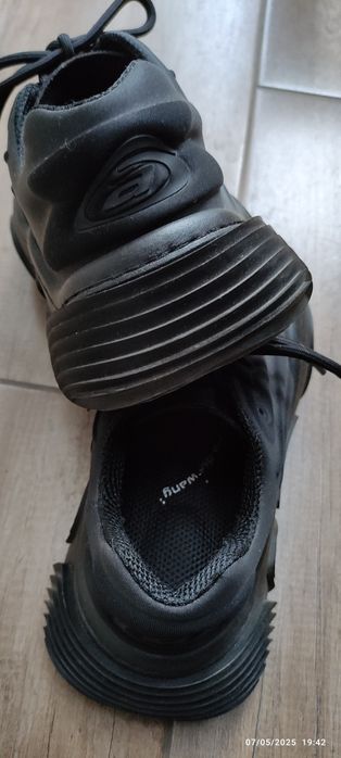 Alexander Wang 
Alexander Wang в колаборация с Adidas
Номер 36,5