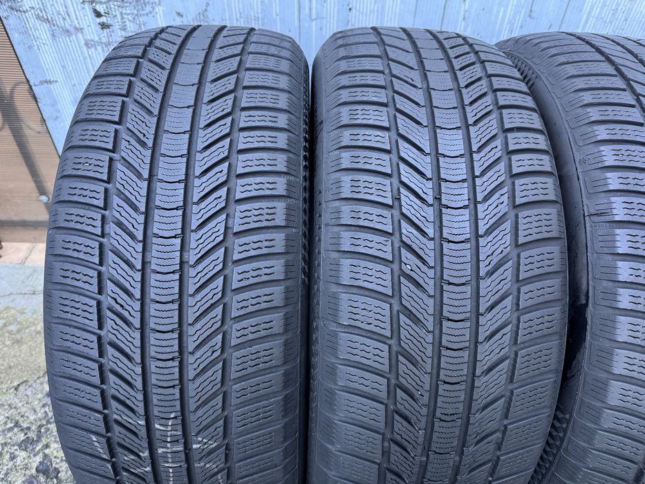 Anvelope 235 55 19