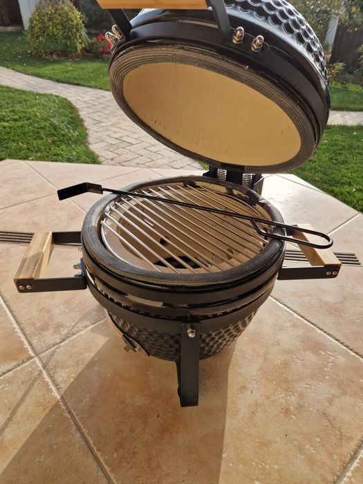 Kamado - Gratar cu afumatoare
