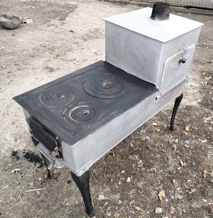 Vând sobă de fier!!