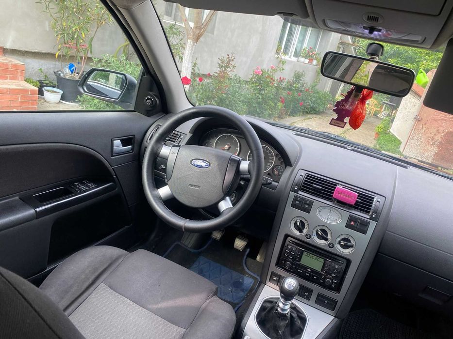 Ford mondeo 2.0tdci 131 cp