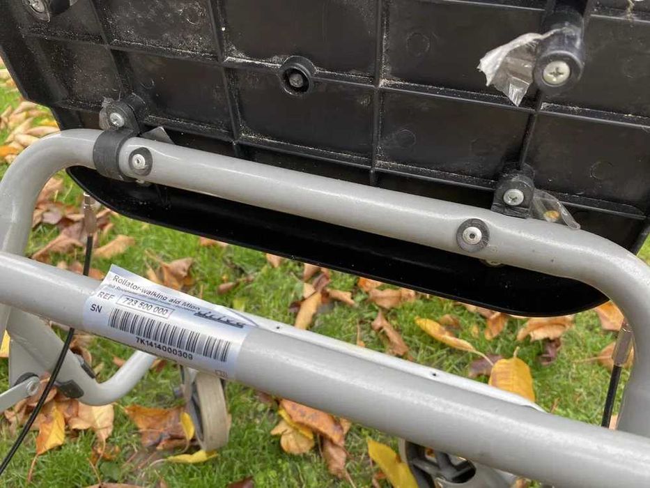 Rolator pliabil/cadru batrani