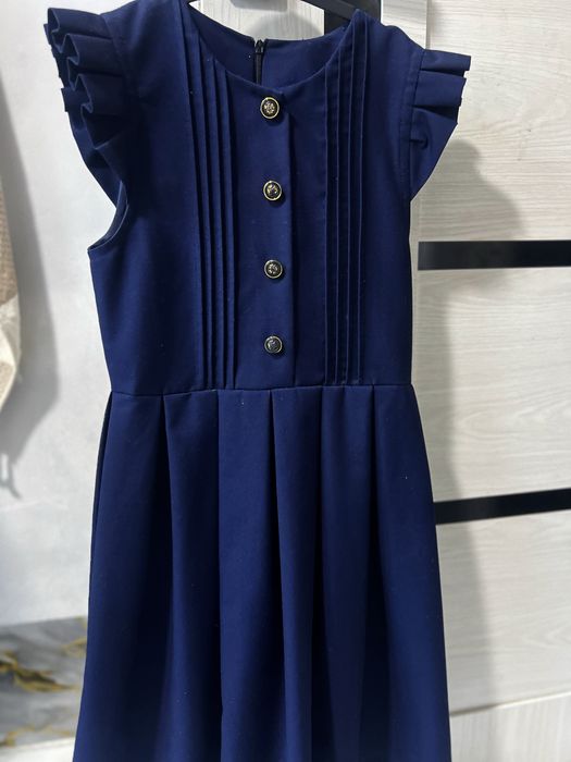 Школьная  форма    8-9 лет длина 78,талия 63