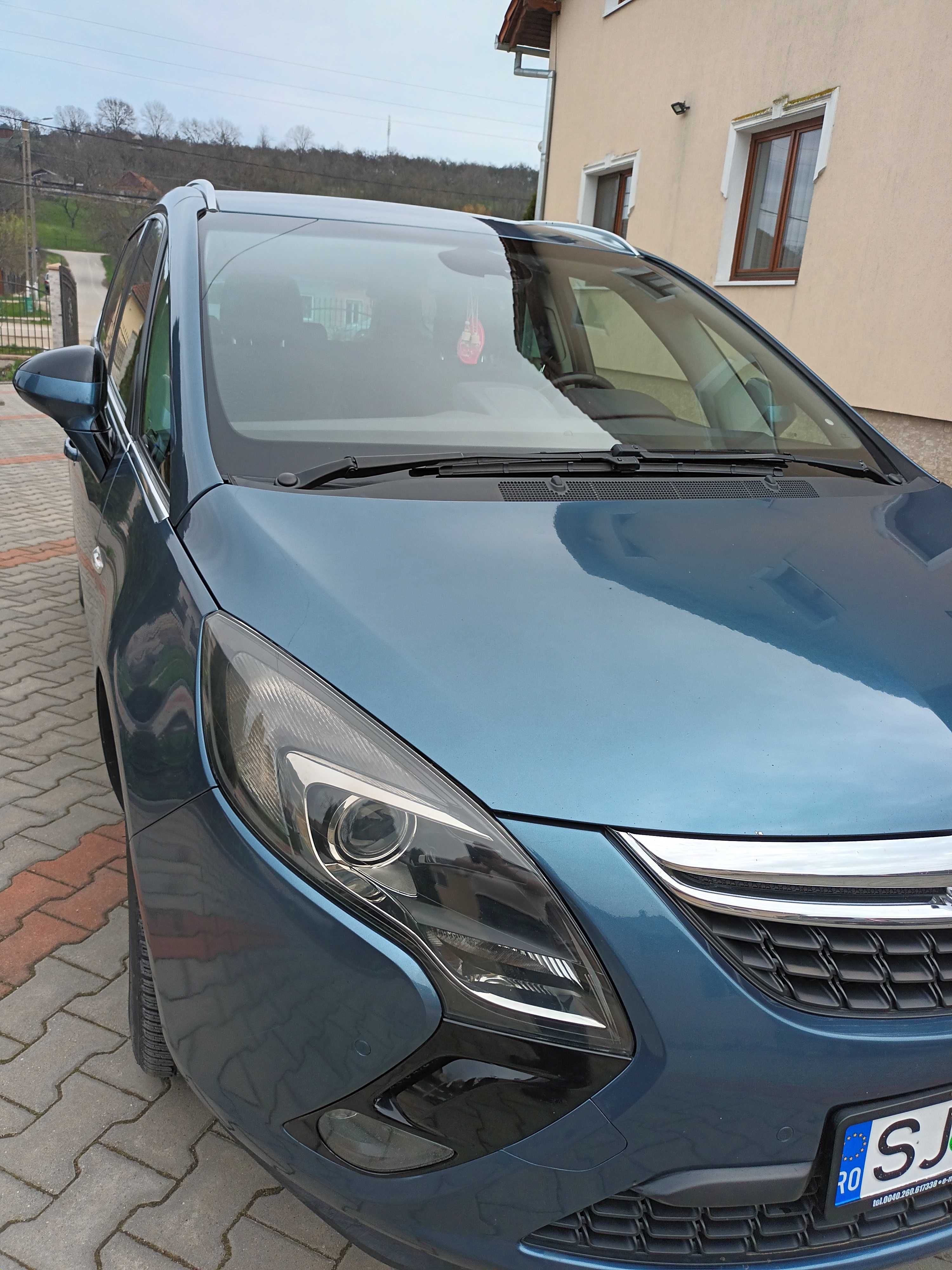 Opel Zafira C Tourer 2013.09.03