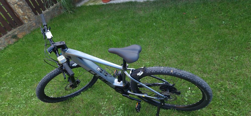 E bike cube reaction hybrid pro one
