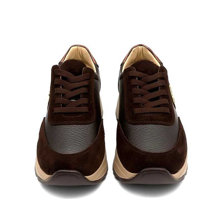 Дамски кафяви обувки от естествена кожа с платформа и златист акцент