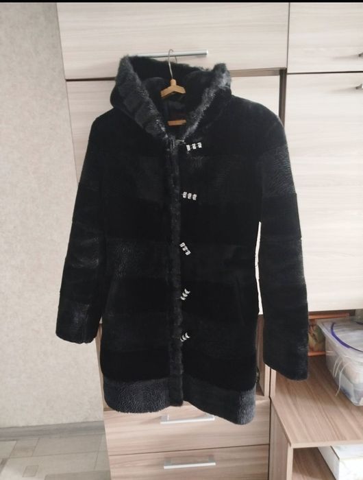 Шуба женская искусственная 44 размер