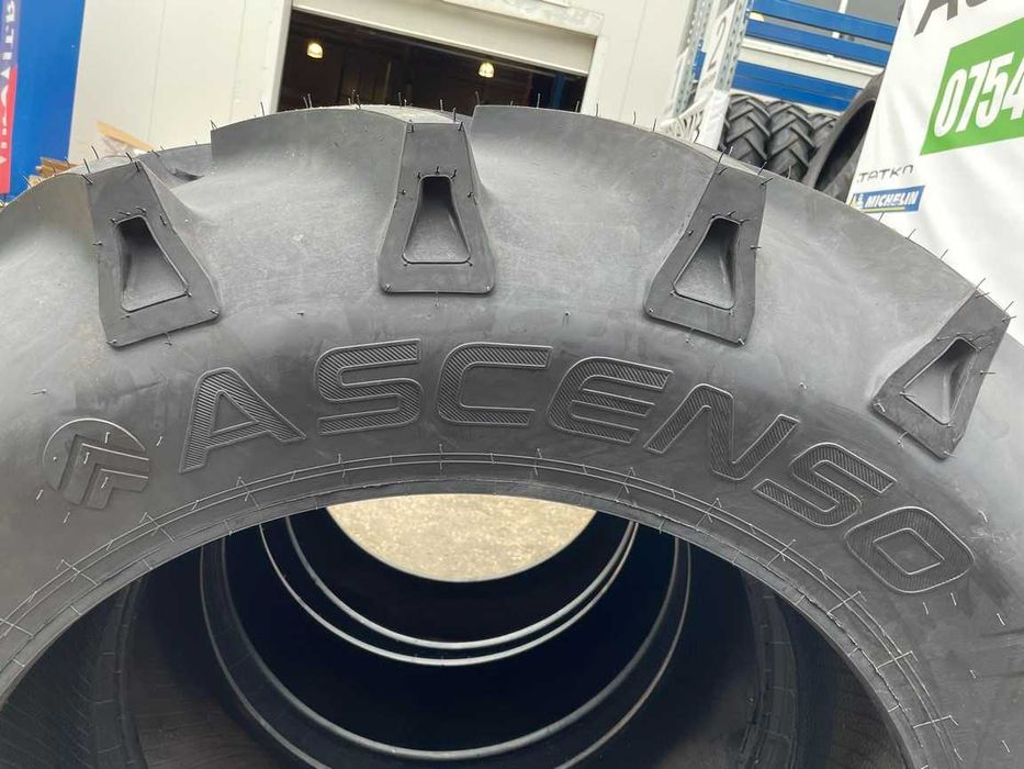 Ascenso Cauciucuri noi agricole de tractor spate 8PR 16.9-38