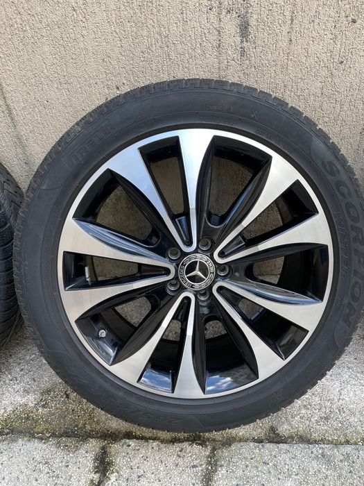 Продавам джанти с  зимни гуми  MERCEDES
