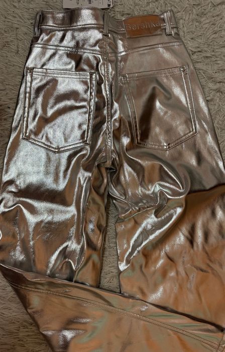 Нов металически панталон