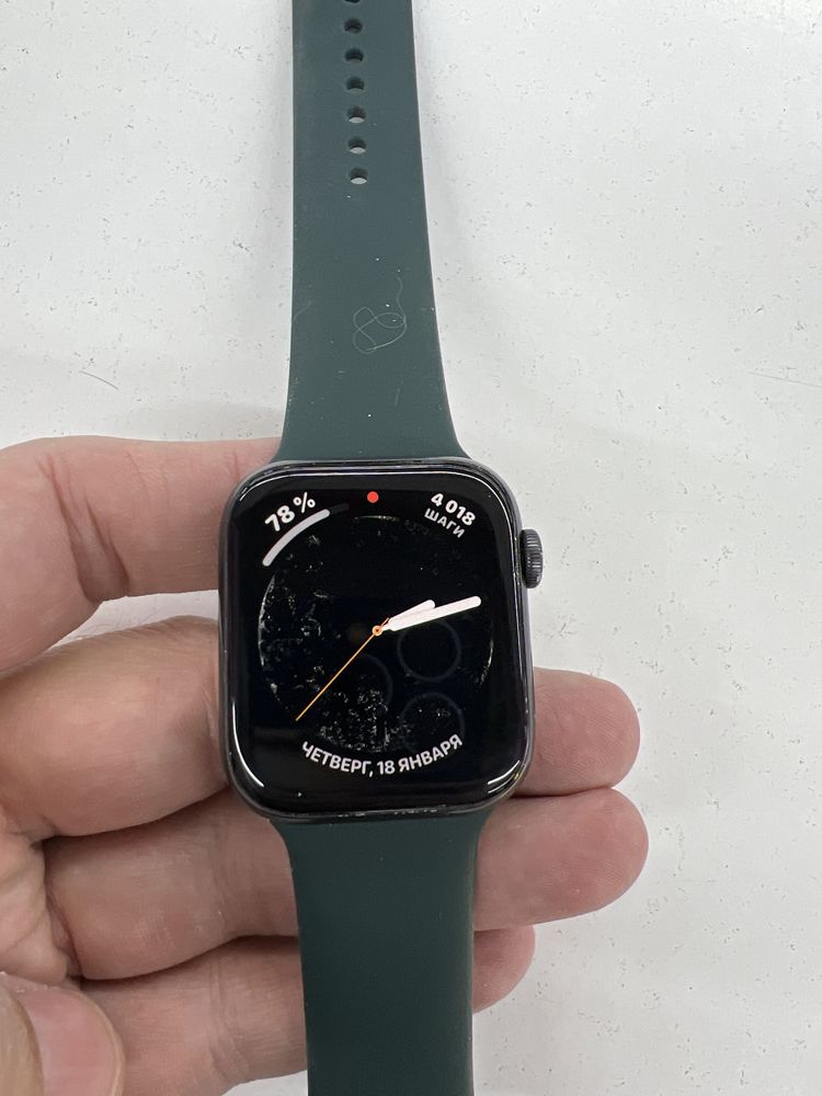 Apple watch se 44 black
