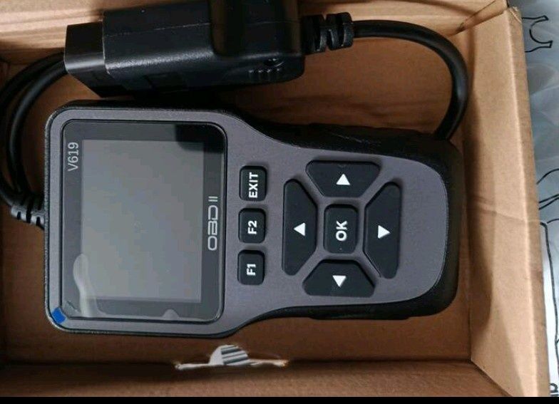 OBD 2 Четец на кодове, живи данни