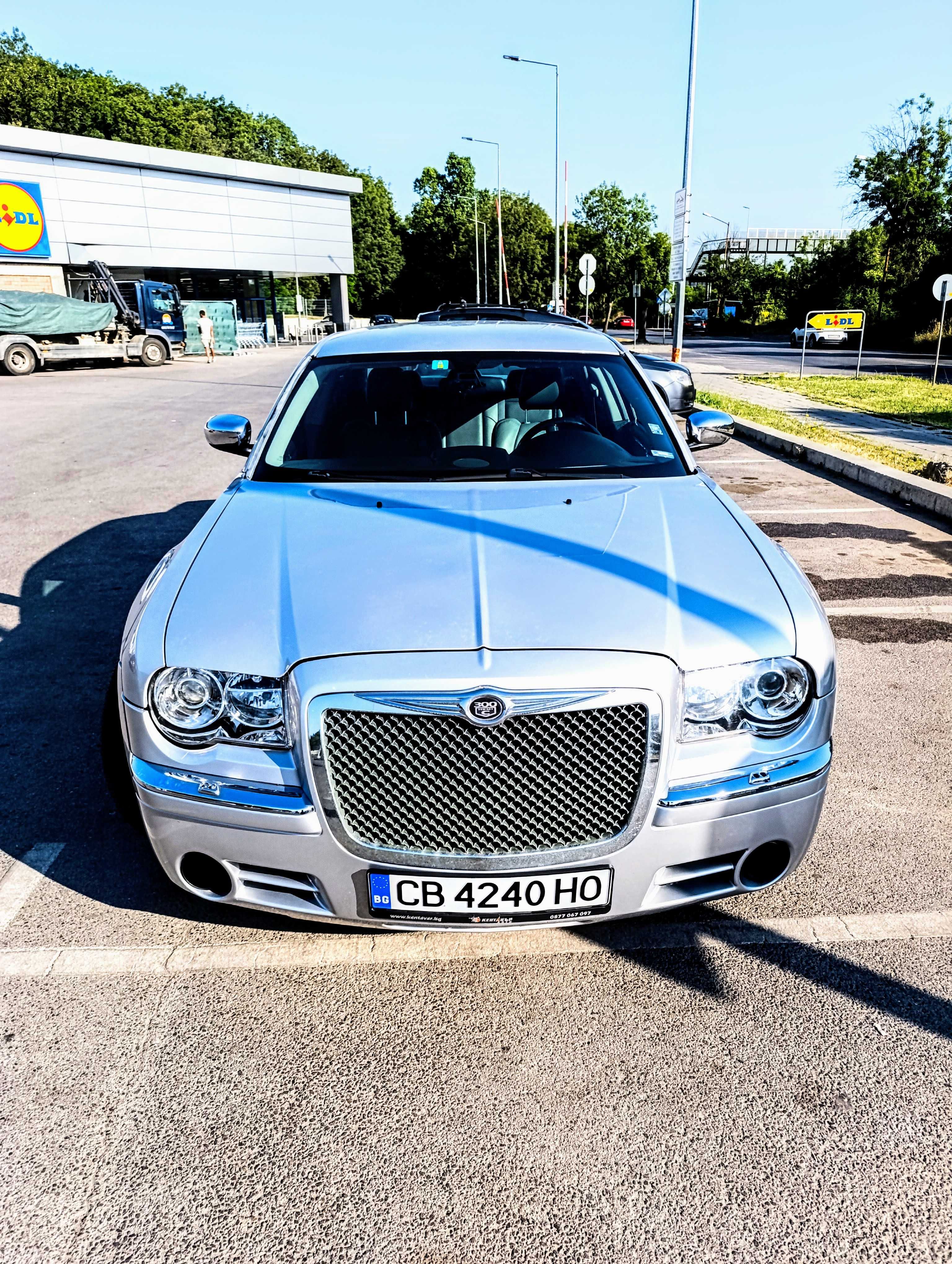 Chrysler 300c 5.7 HEMI V8 340 k.c. - 13000 лв.