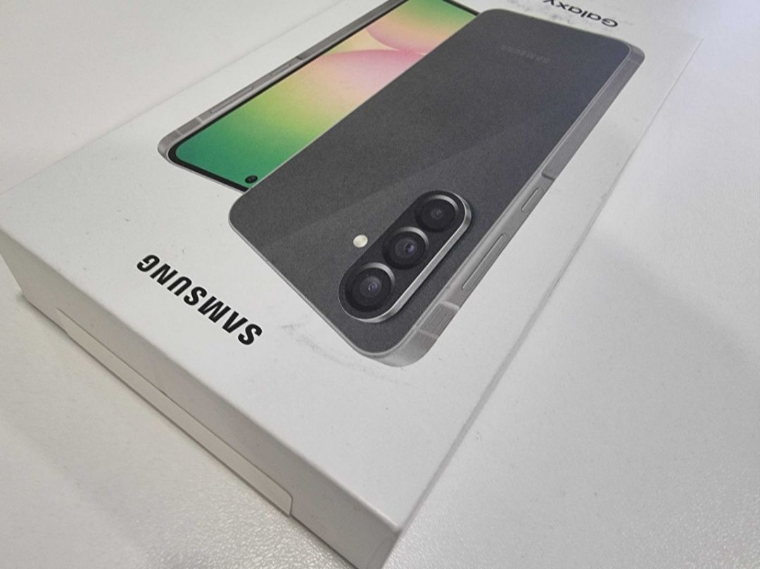 Samsung A56 Нов три години гаранция