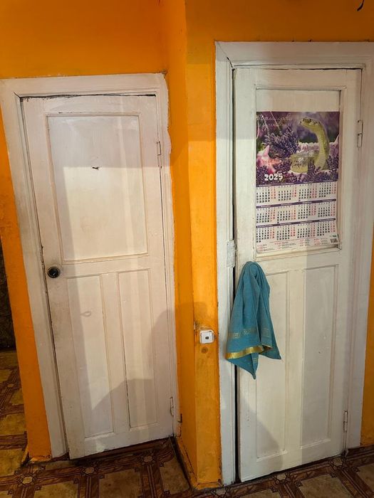 Продаётся 2 ком  квартира.  Жас оркен 9900