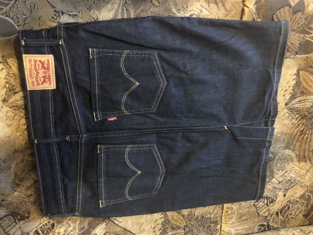 Fusta Levis originala