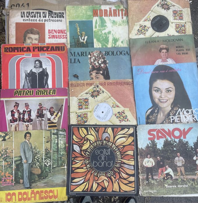 Colectie Discuri Pickup  muzica veche Romaneasca si straina . 60 buc