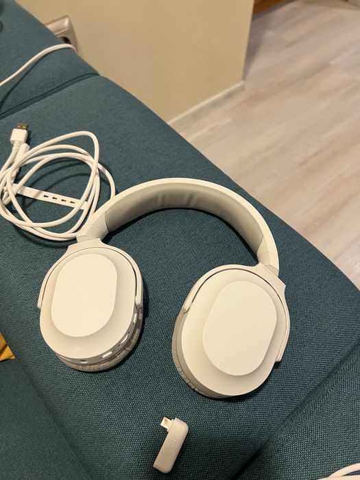Razer Barracuda X White