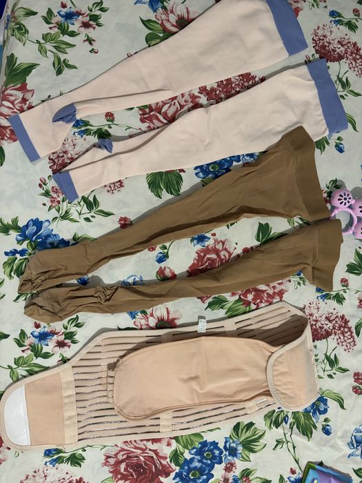 Продам компрессионные чулки, бандаж