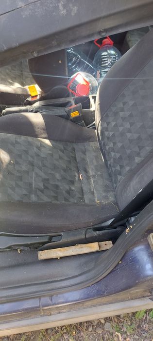 Opel astra g 1.7 td an 2000 neimatriculata