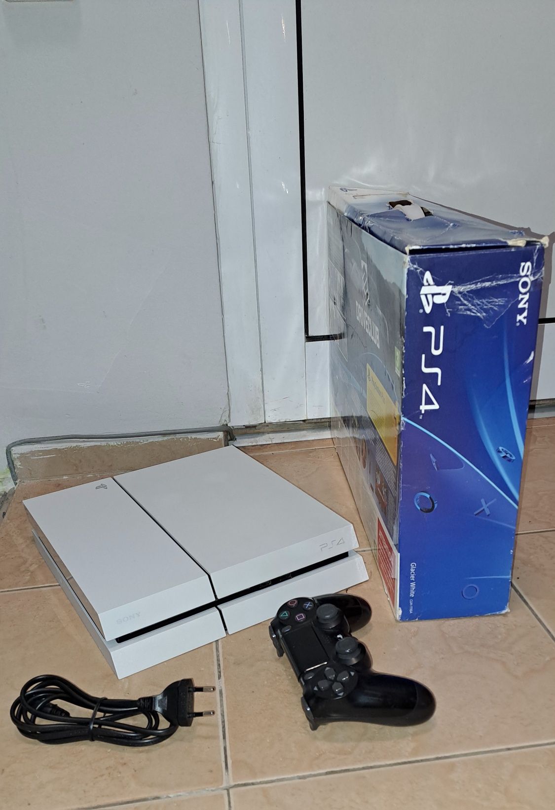 Sony PlayStation 4 Бял