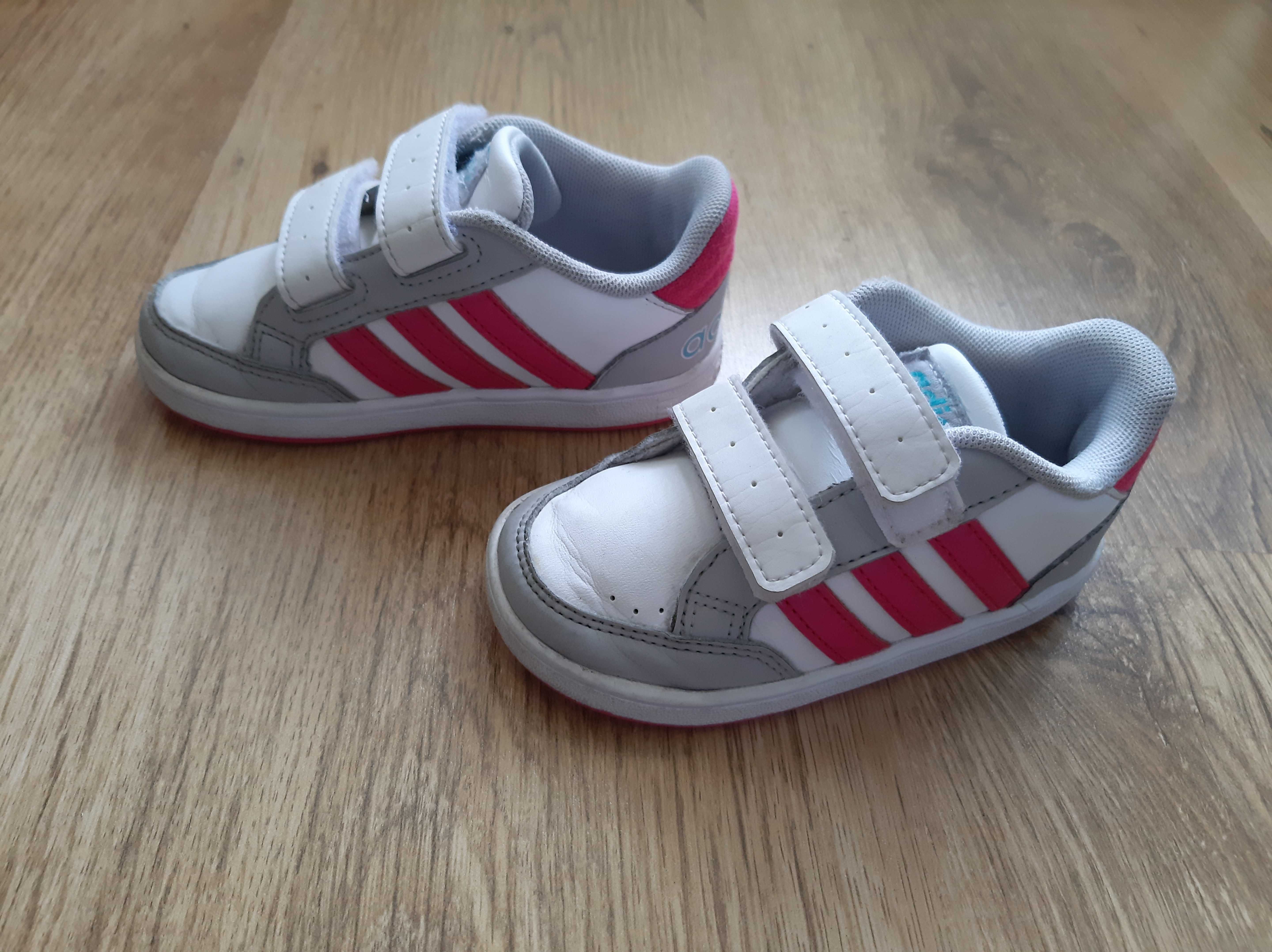 Детски маратонки Адидас (Adidas) за момиче. Номер 21-22