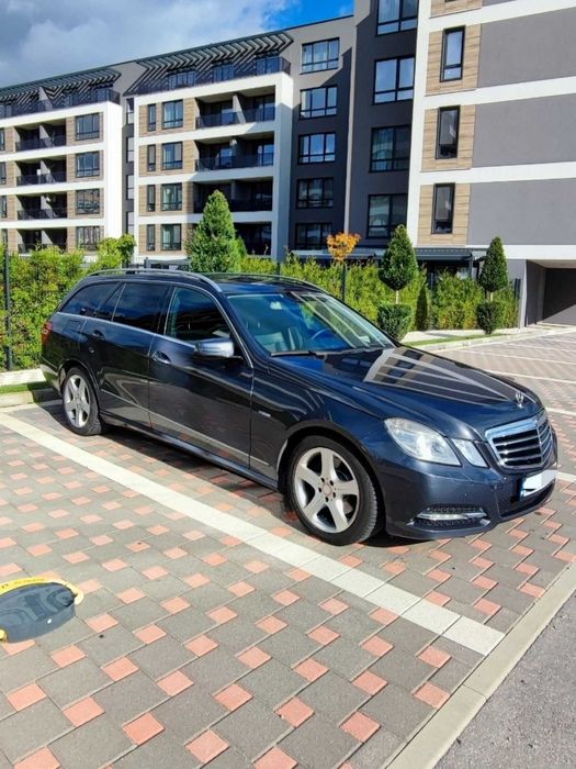 Mercedes-Benz E250 CDI BlueEFFICIENCY Avantgarde