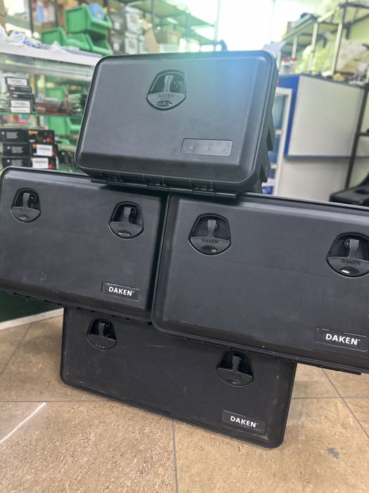 Ящик инструментальный на газель , полуприцеп , фуру daken