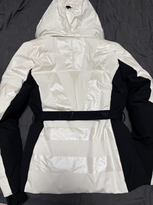 Ски яке EA7 ново!