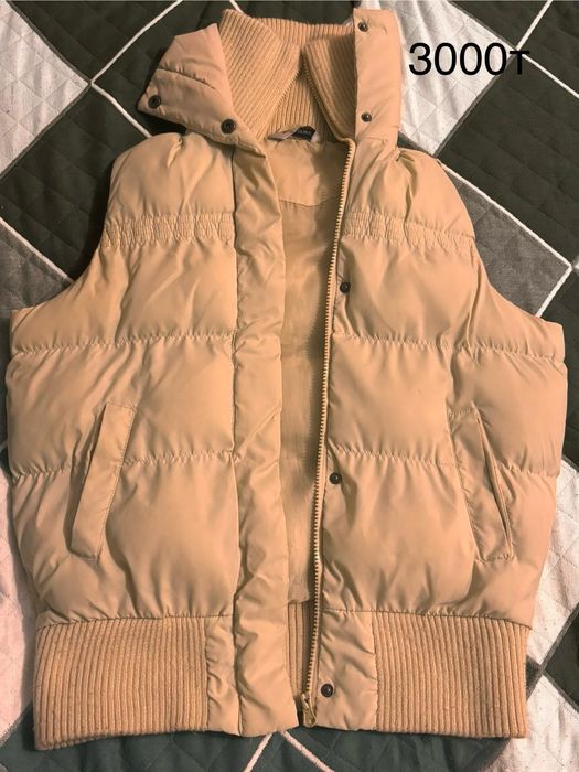 Спортивные одежды, костюмы, куртки,обуви итд