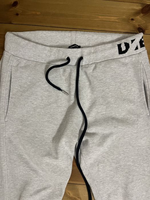 Сиво долнище Diesel