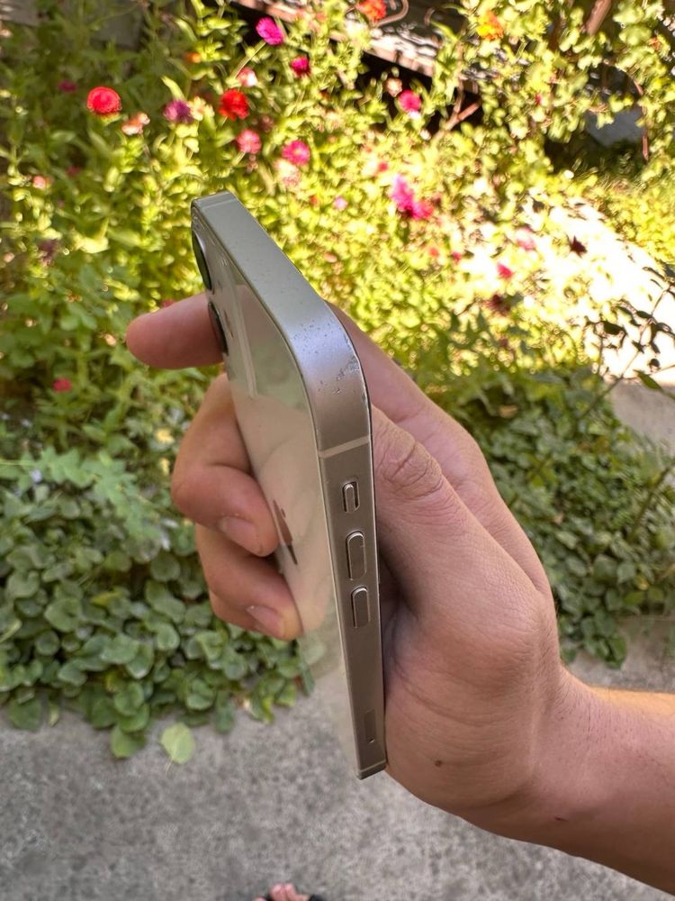 IPhone 12 mini белый