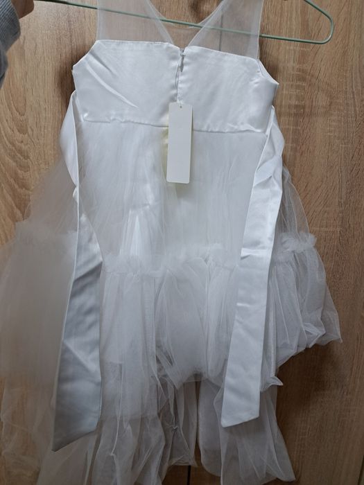 Официална рокля..