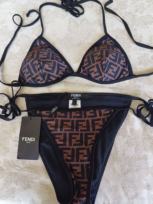 Оригинален бански Fendi и черно горнище Med